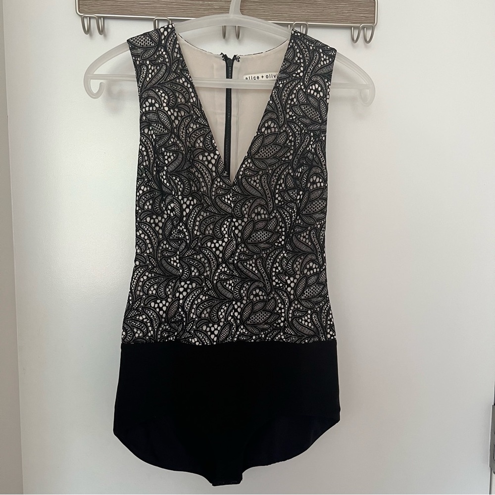 Alice+Olivia Black & White Lace Top